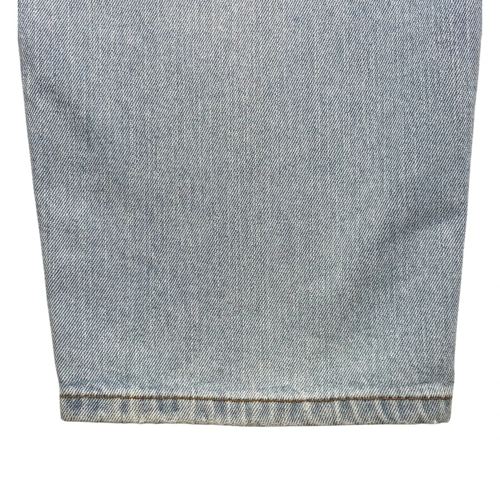 Levis levi 560